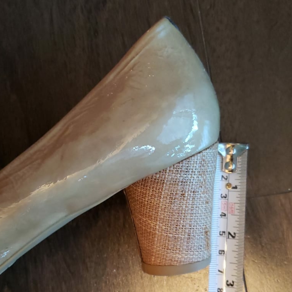 Beige shoes - Picture 8 of 8